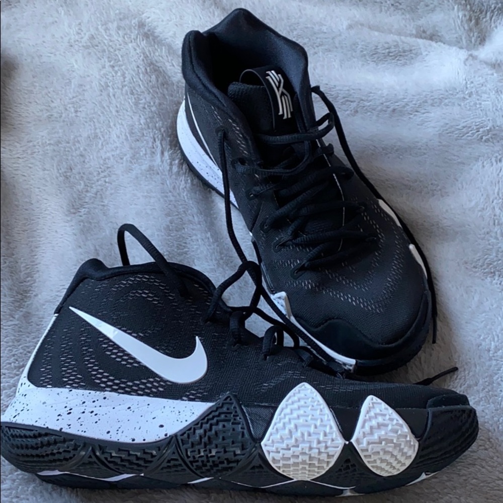 - KYRIE IRVING men’s Nike basketball sneakers